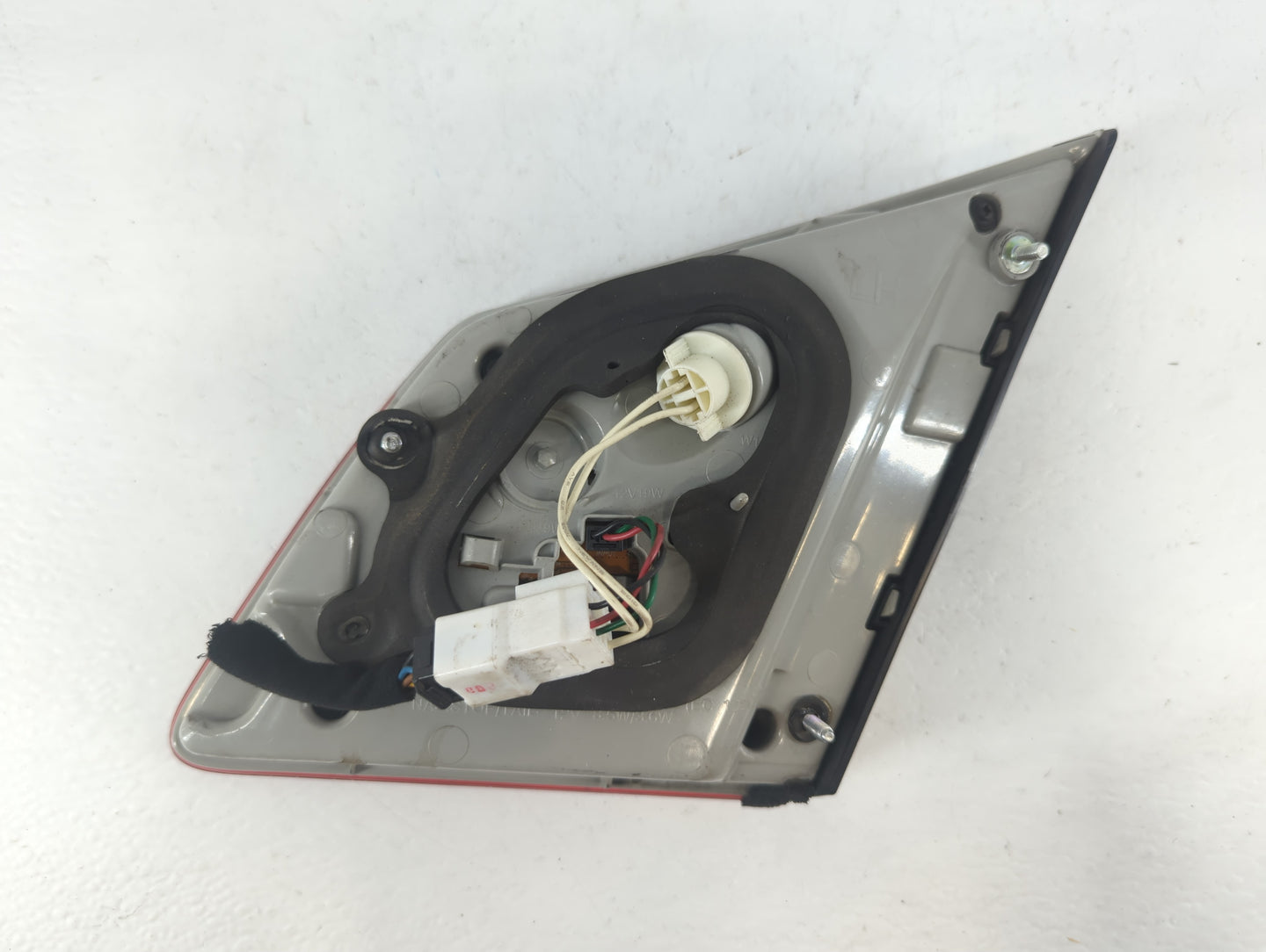 2009-2011 Hyundai Genesis Driver Left Side Deck Lid Mounted Tail Light - Oemusedautoparts1.com