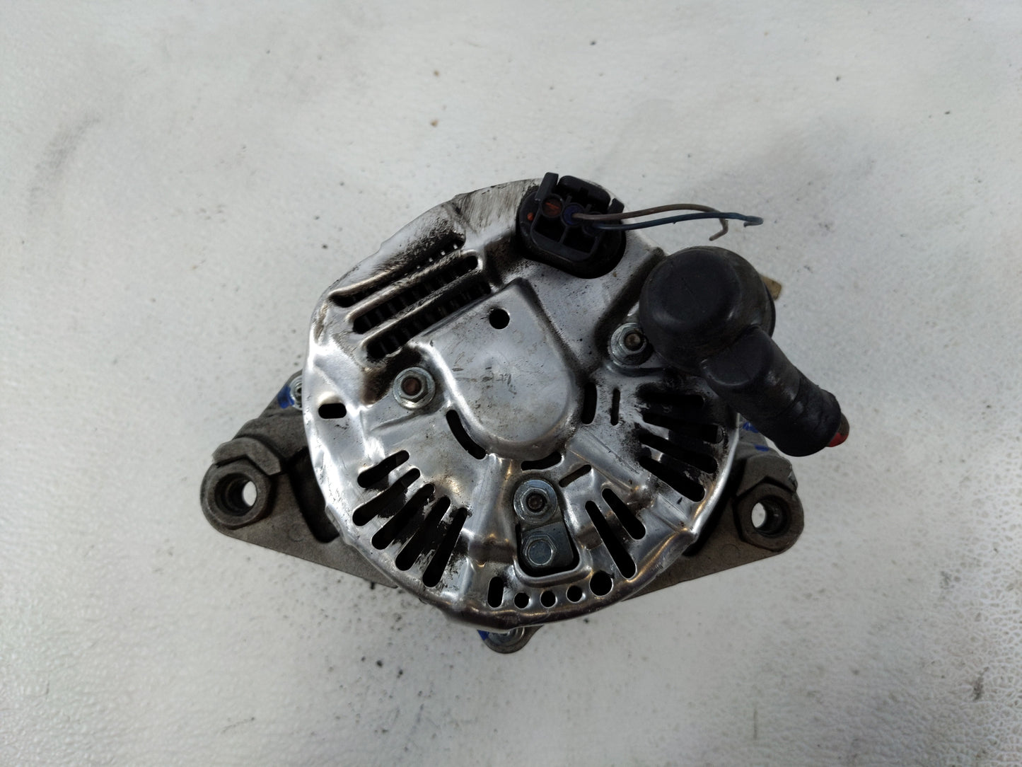 2009-2016 Hyundai Genesis Alternator Replacement Generator Charging Assembly Engine OEM Fits OEM Used Auto Parts - Oemusedau