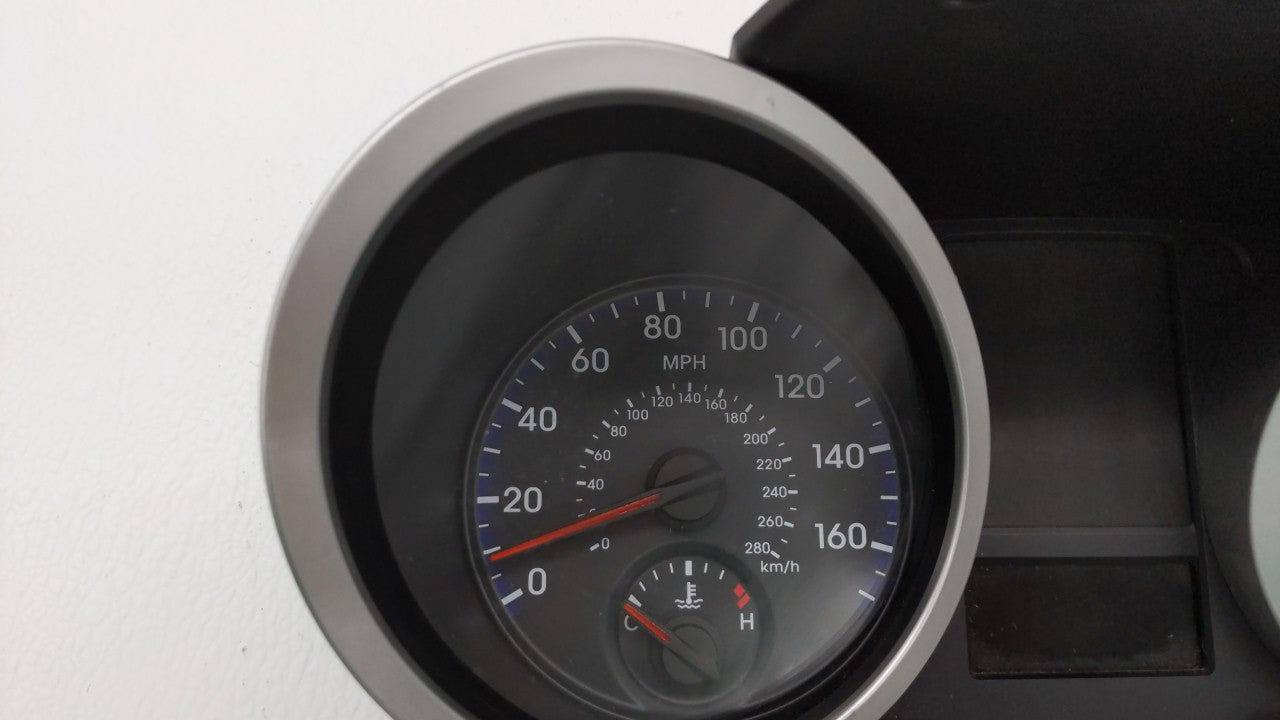 2009-2010 Hyundai Genesis Instrument Cluster Speedometer Gauges P/N:94001-2M310 Miles:114K Fits Fits 2009 2010 OEM Used Auto