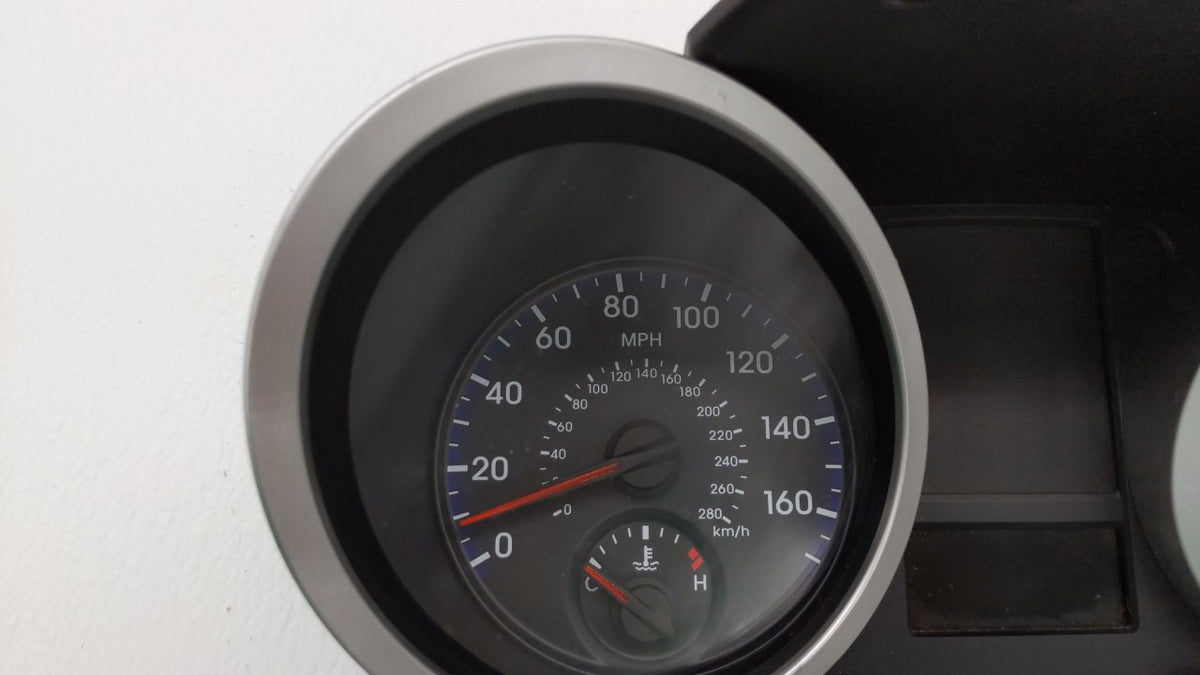 2009-2010 Hyundai Genesis Instrument Cluster Speedometer Gauges P/N:94001-2M310 Miles:114K Fits Fits 2009 2010 OEM Used Auto
