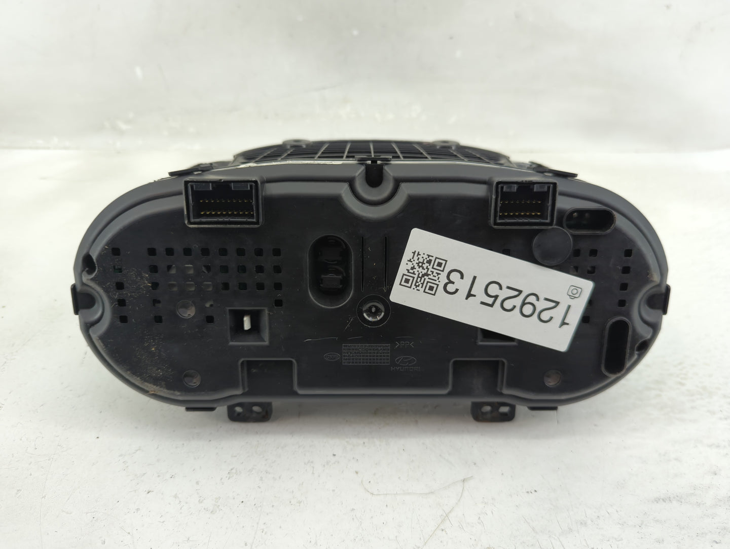 2009-2010 Hyundai Genesis Instrument Cluster Speedometer Gauges P/N:11001-270010H 94001-2M310 Fits Fits 2009 2010 OEM Used A