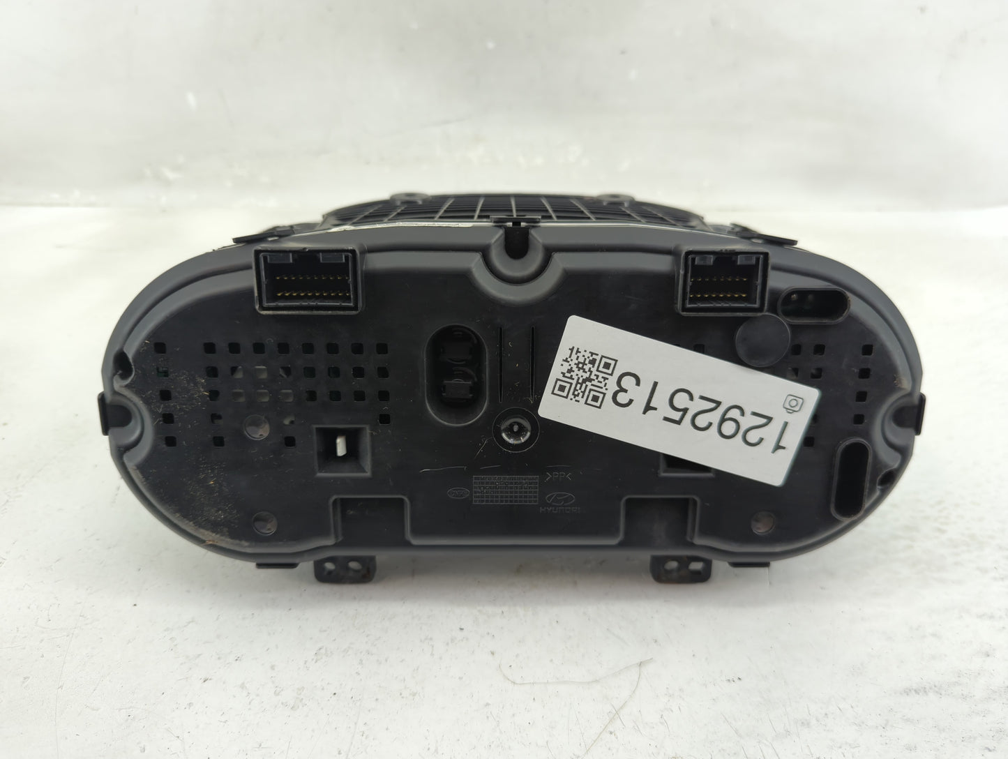 2009-2010 Hyundai Genesis Instrument Cluster Speedometer Gauges P/N:11001-270010H 94001-2M310 Fits Fits 2009 2010 OEM Used A