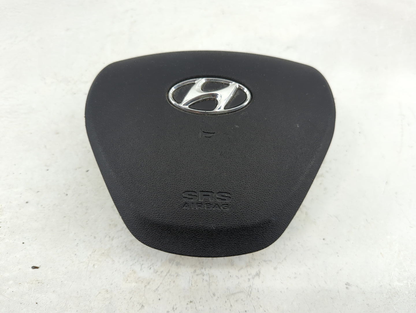 2009-2012 Hyundai Genesis Air Bag Driver Left Steering Wheel Mounted Fits Fits 2009 2010 2011 2012 OEM Used Auto Parts - Oem