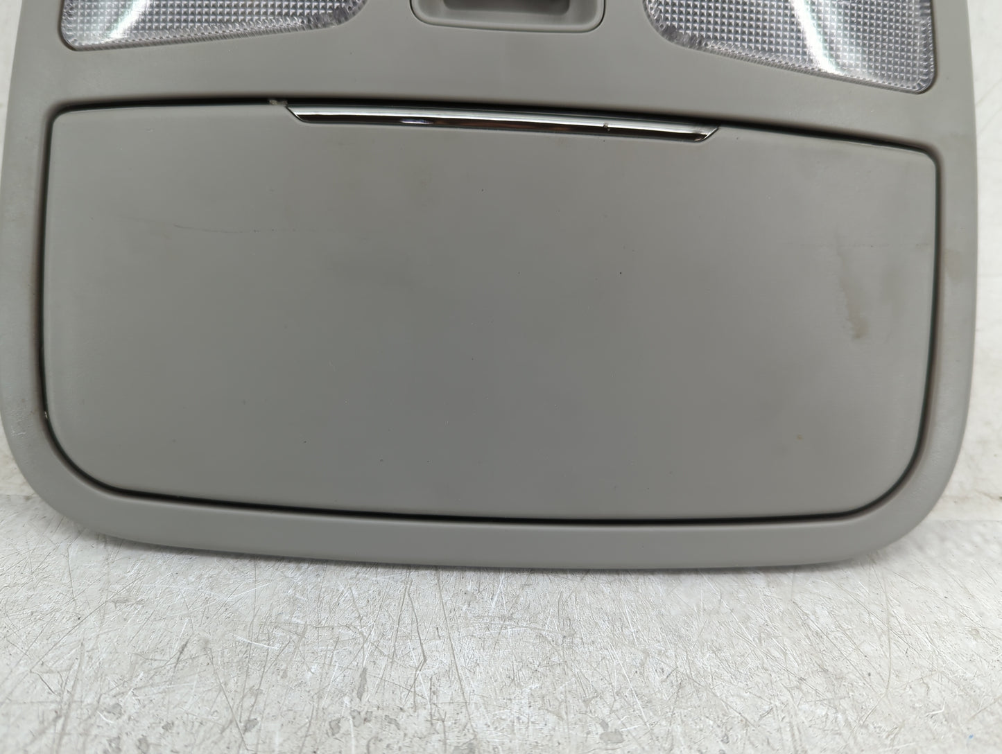 2010 Hyundai Genesis Overhead Roof Console - Oemusedautoparts1.com