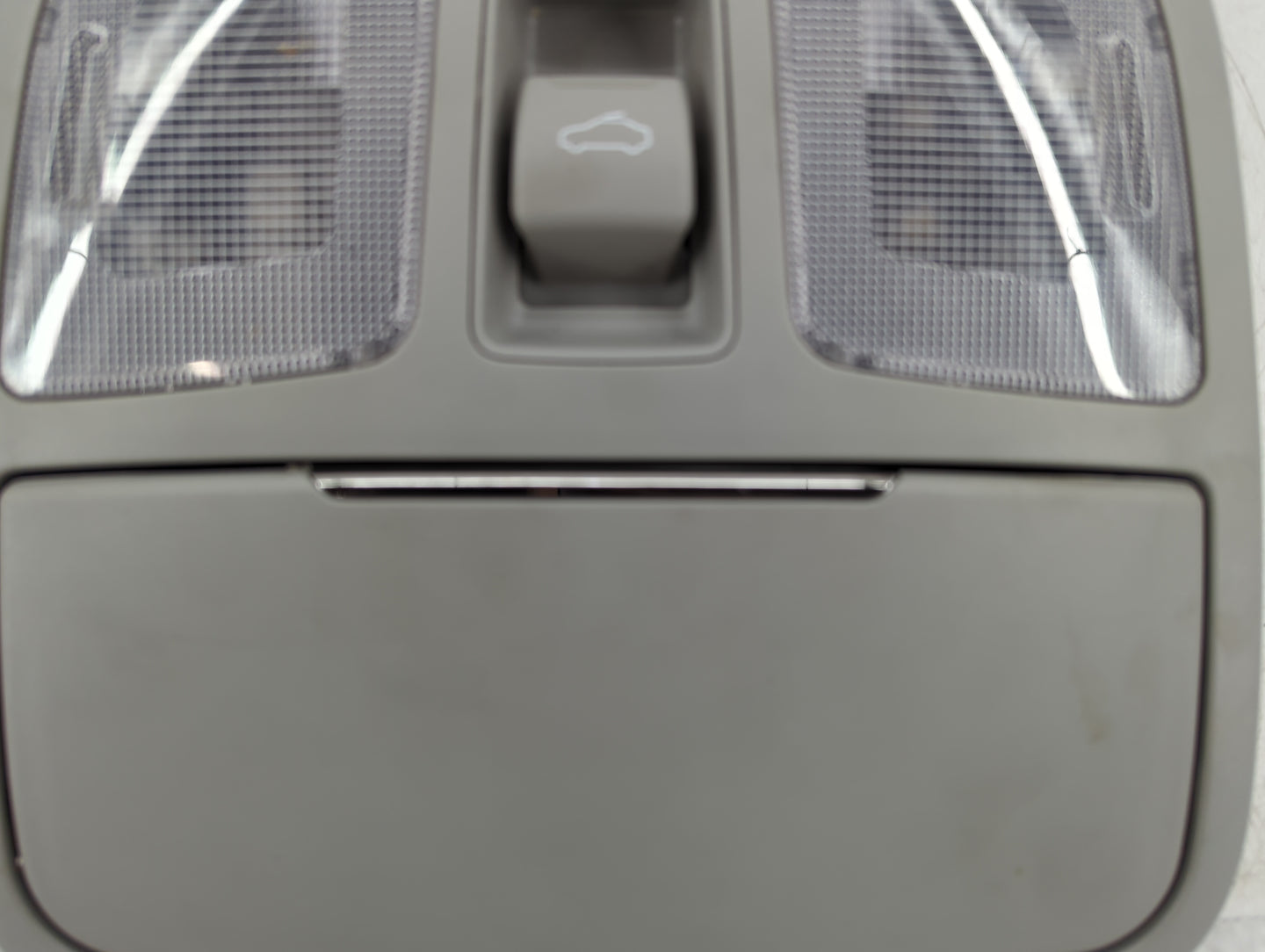 2010 Hyundai Genesis Overhead Roof Console - Oemusedautoparts1.com