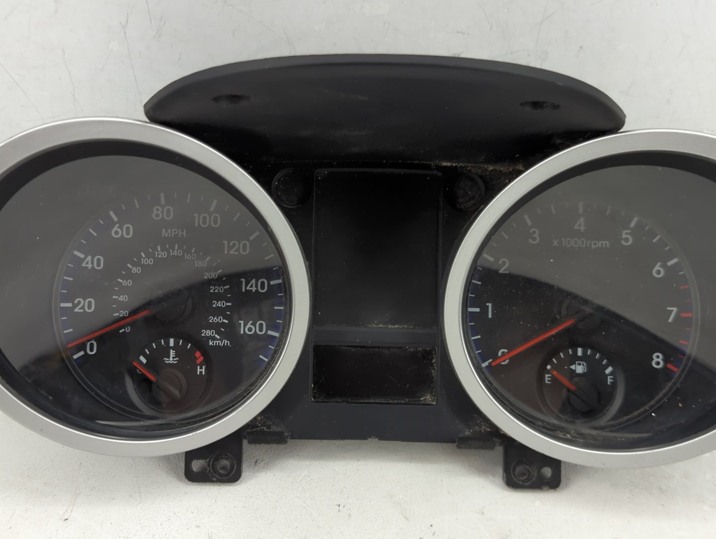 2009-2010 Hyundai Genesis Instrument Cluster Speedometer Gauges P/N:94001-2M310 Fits Fits 2009 2010 OEM Used Auto Parts - Oe