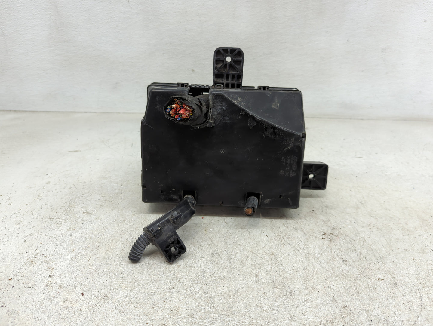 2009-2011 Hyundai Genesis Fusebox Fuse Box Panel Relay Module P/N:91205-2M953 Fits Fits 2009 2010 2011 OEM Used Auto Parts -