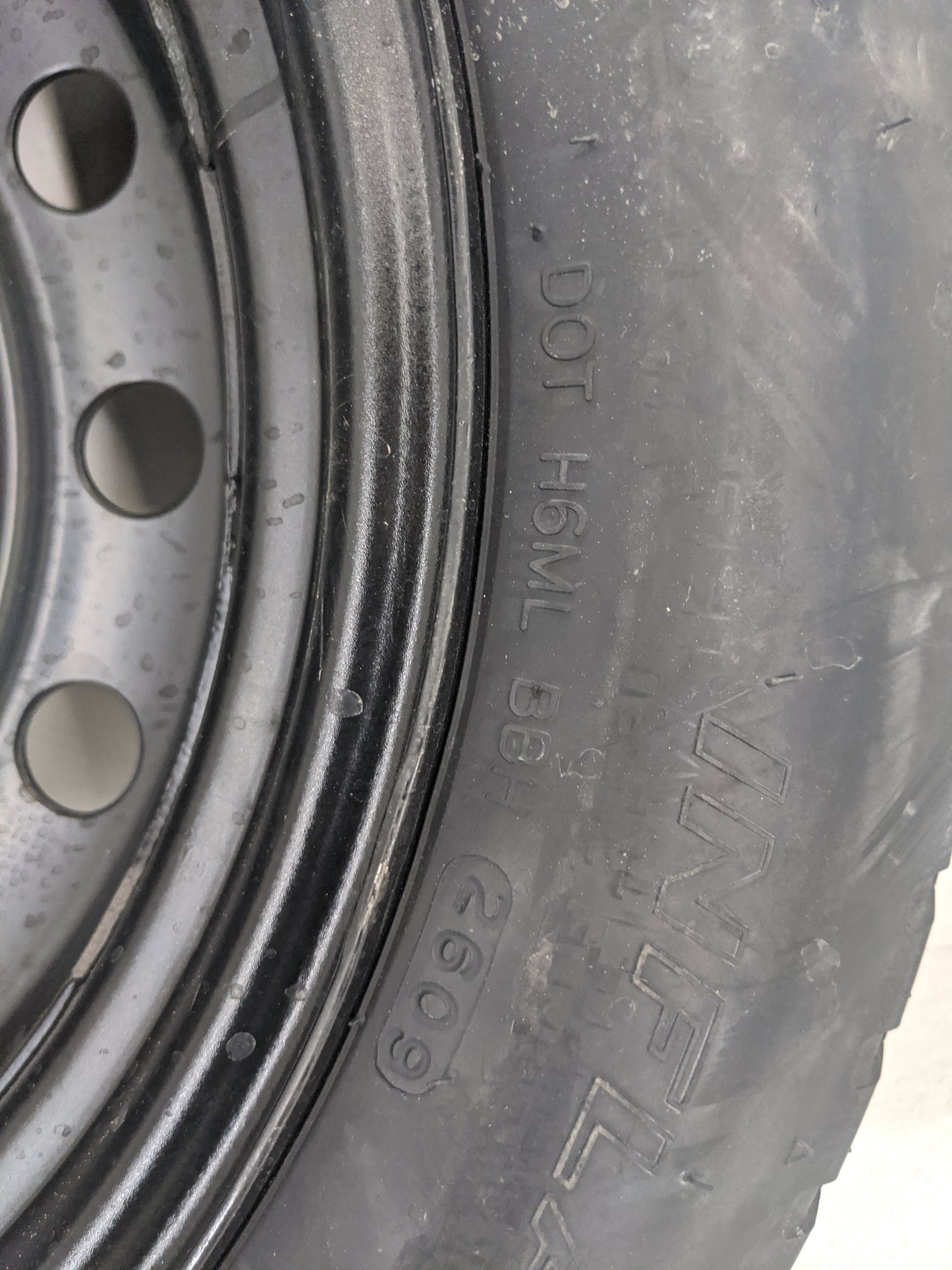 2009-2016 Hyundai Genesis Spare Donut Tire Wheel Rim Oem 1420857 - Oemusedautoparts1.com