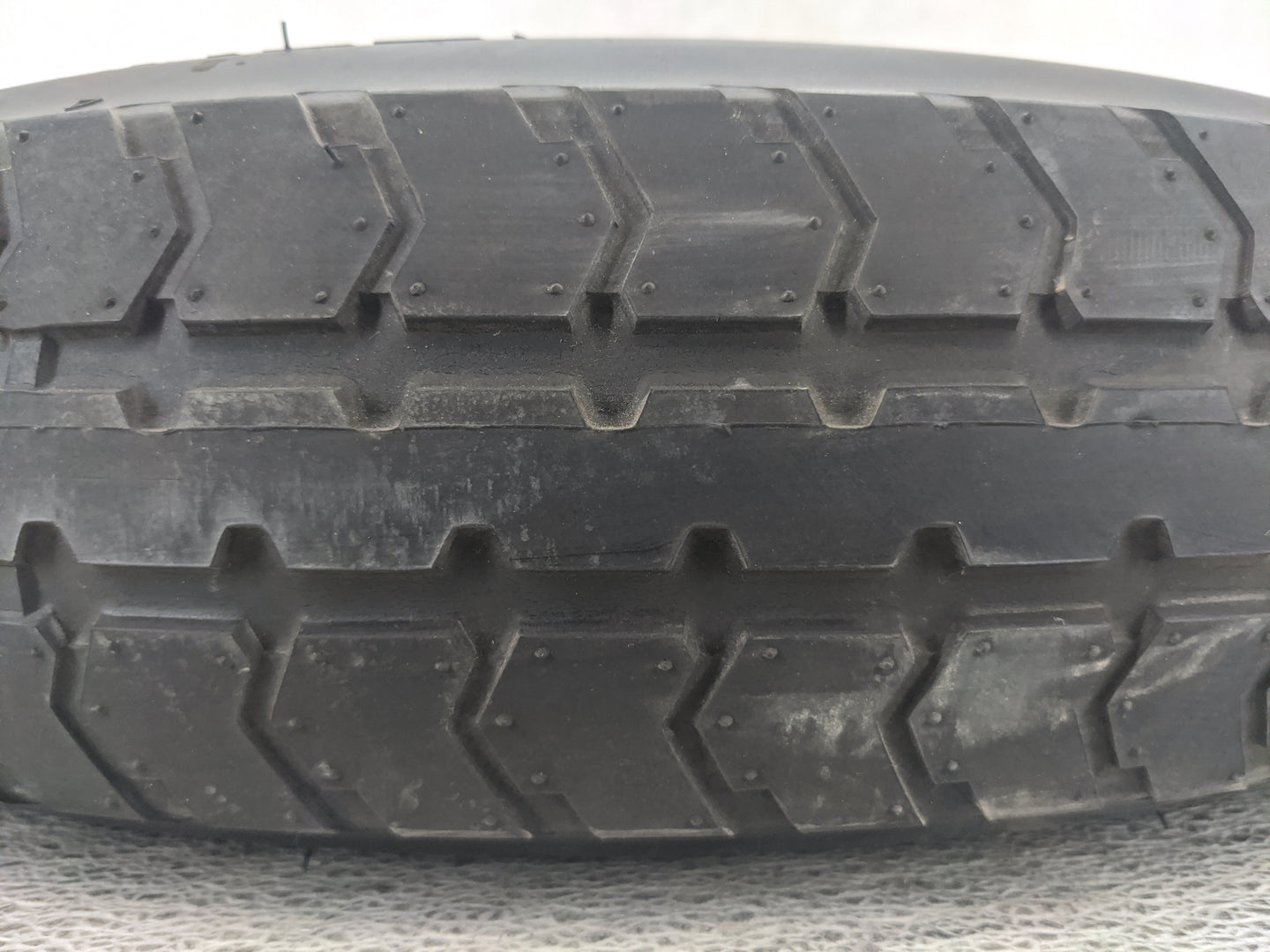 2009-2016 Hyundai Genesis Spare Donut Tire Wheel Rim Oem 1420857 - Oemusedautoparts1.com