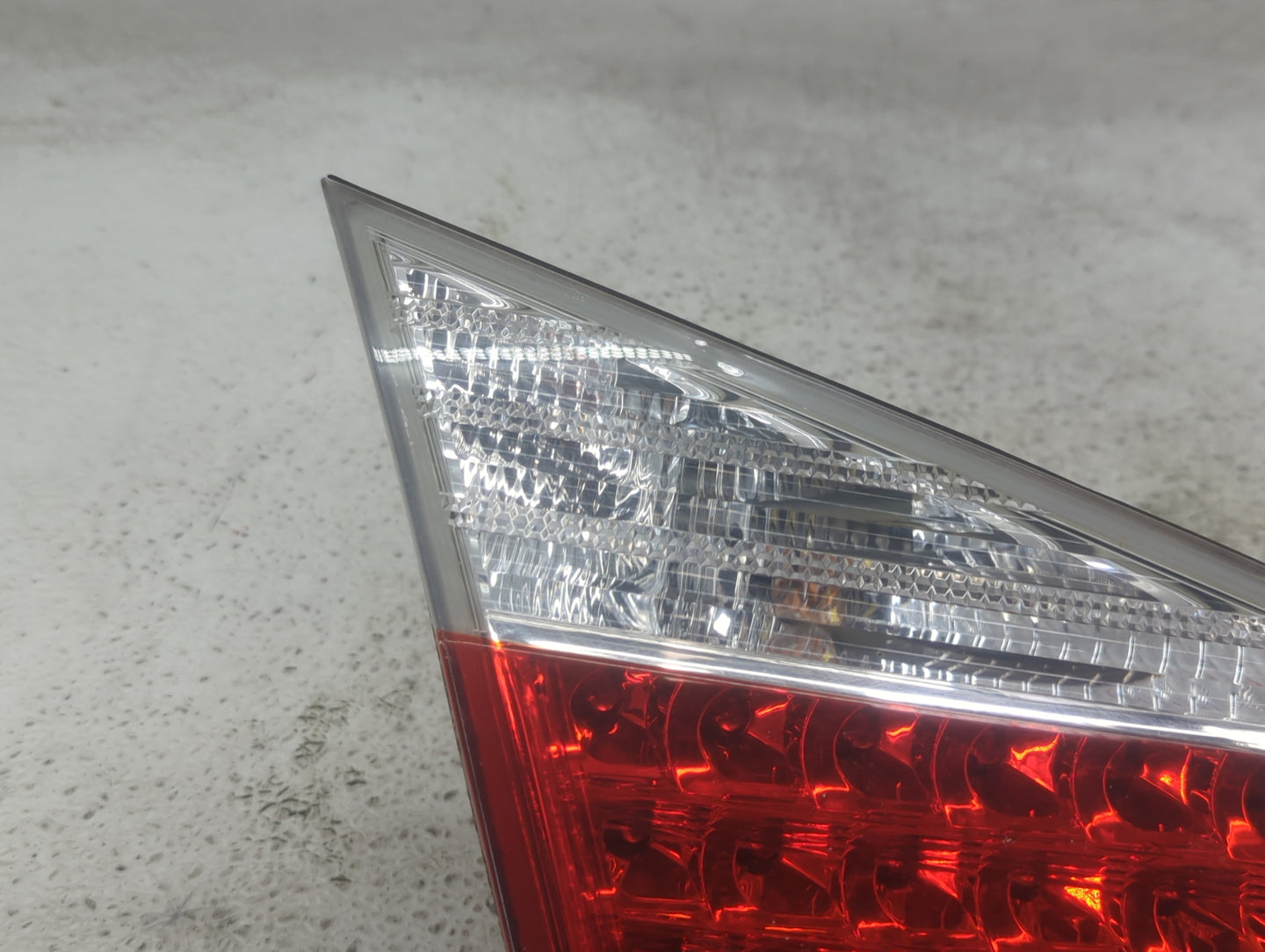 2009-2011 Hyundai Genesis Tail Light Assembly Driver Left OEM P/N:92403-3M0 Fits Fits 2009 2010 2011 OEM Used Auto Parts - O