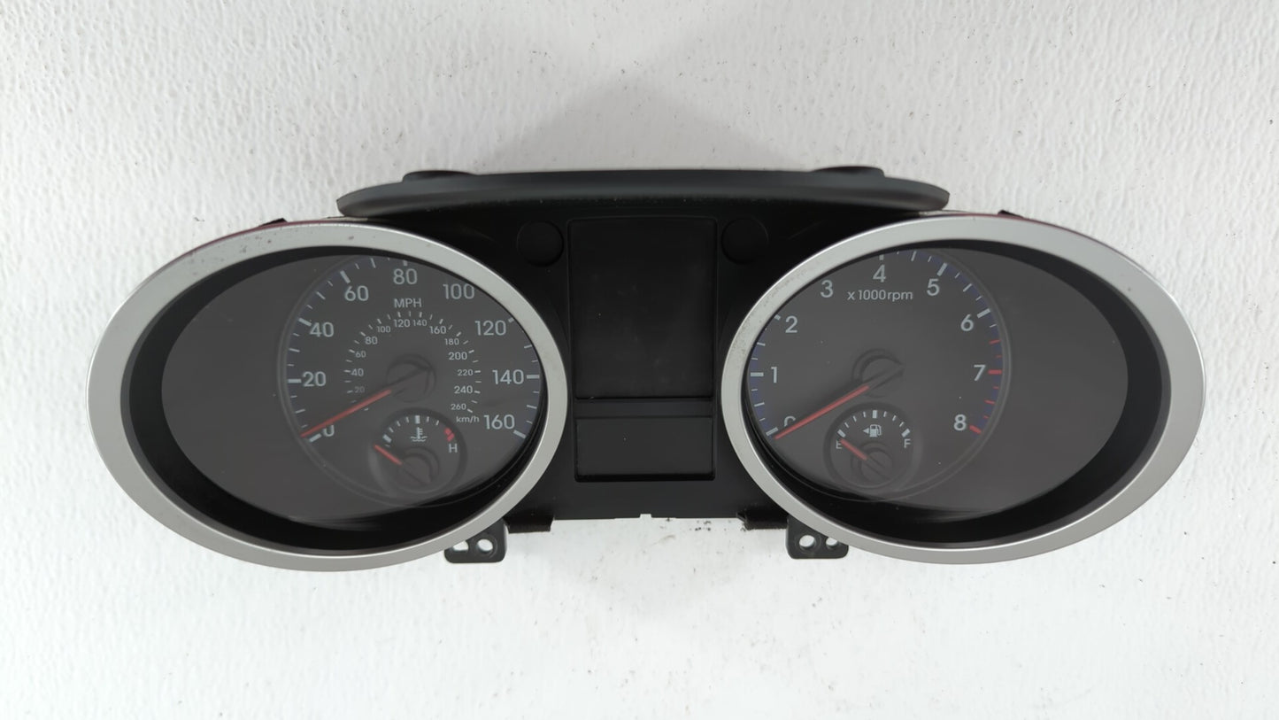 2009-2010 Hyundai Genesis Instrument Cluster Speedometer Gauges P/N:94001-2M190 Fits Fits 2009 2010 OEM Used Auto Parts - Oe