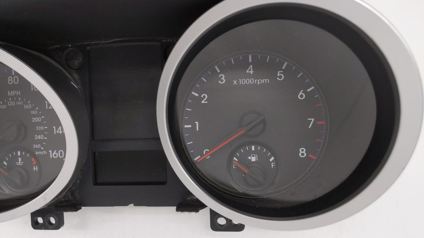 2009-2010 Hyundai Genesis Instrument Cluster Speedometer Gauges P/N:94001-2M190 Fits Fits 2009 2010 OEM Used Auto Parts - Oe