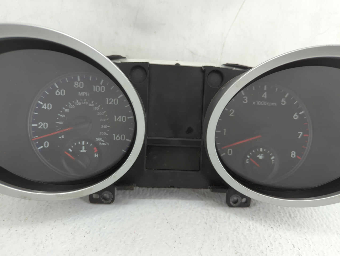 2009-2010 Hyundai Genesis Instrument Cluster Speedometer Gauges P/N:94001-2M310 Fits Fits 2009 2010 OEM Used Auto Parts - Oe