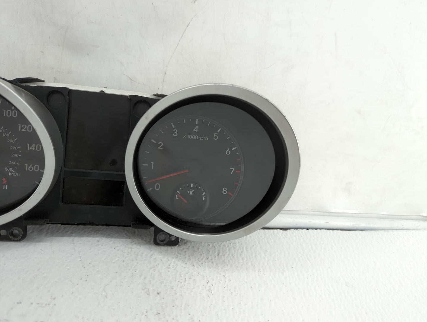 2009-2010 Hyundai Genesis Instrument Cluster Speedometer Gauges P/N:94001-2M310 Fits Fits 2009 2010 OEM Used Auto Parts - Oe