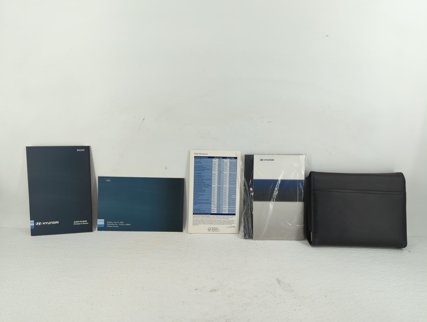 2010 Hyundai Genesis Owners Manual Book Guide OEM Used Auto Parts - Oemusedautoparts1.com