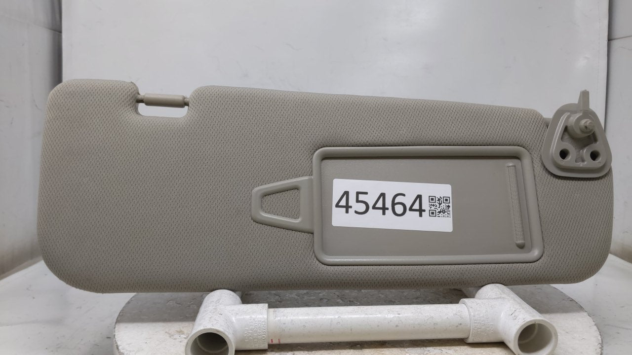 2010 Hyundai Genesis Sun Visor Shade Replacement Passenger Right Mirror Fits OEM Used Auto Parts - Oemusedautoparts1.com