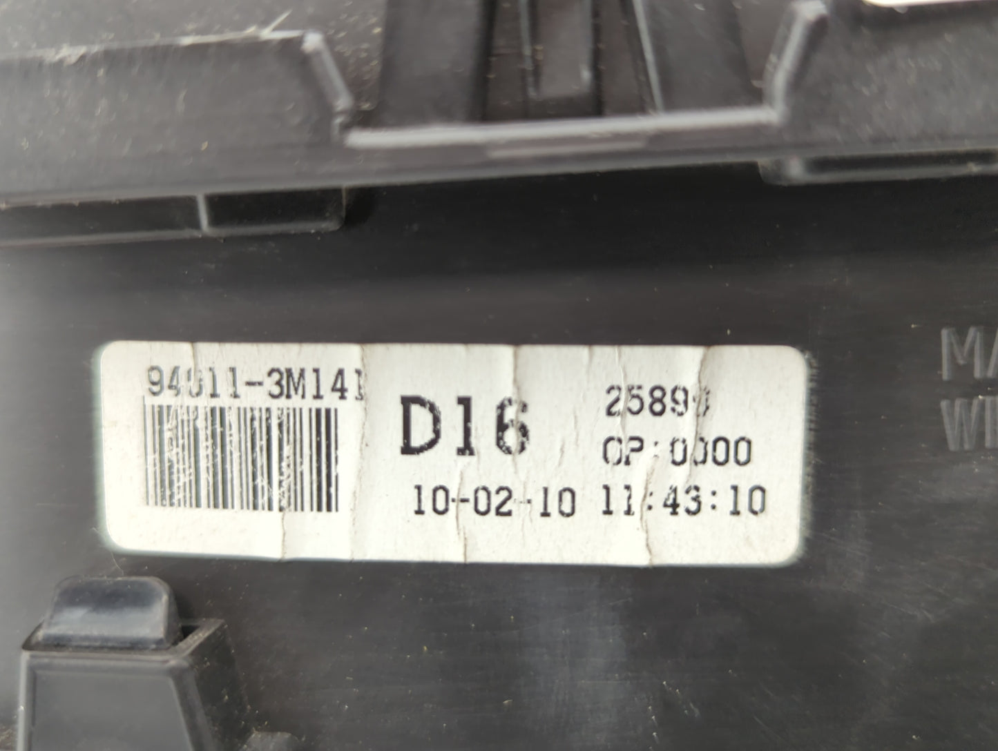 2009-2011 Hyundai Genesis Instrument Cluster Speedometer Gauges P/N:94011-3M141 Fits Fits 2009 2010 2011 OEM Used Auto Parts