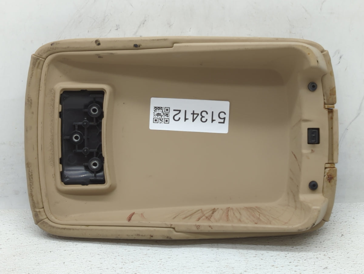 2010 Hyundai Genesis Center Console Armrest Cover Lid 513412 - Oemusedautoparts1.com