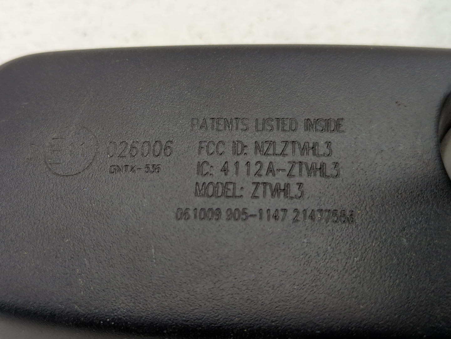 2009-2012 Hyundai Genesis Interior Rear View Mirror Replacement OEM P/N:E11026006 E4012143 Fits OEM Used Auto Parts - Oemuse