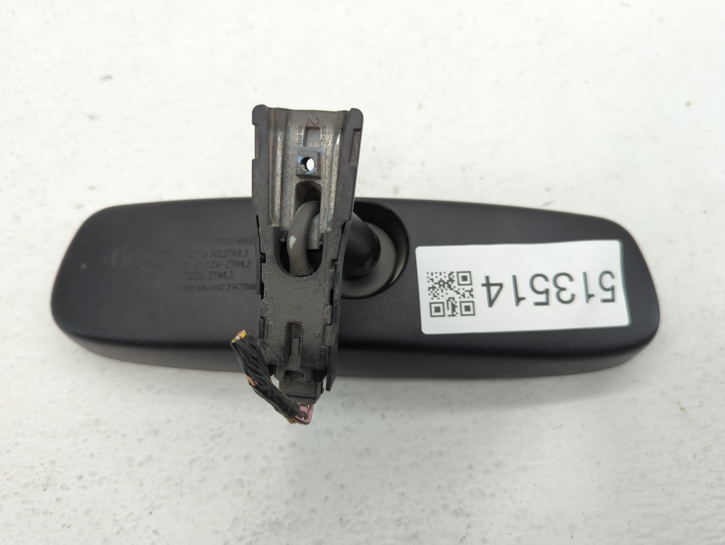 2009-2012 Hyundai Genesis Interior Rear View Mirror Replacement OEM P/N:E11026006 E4012143 Fits OEM Used Auto Parts - Oemuse
