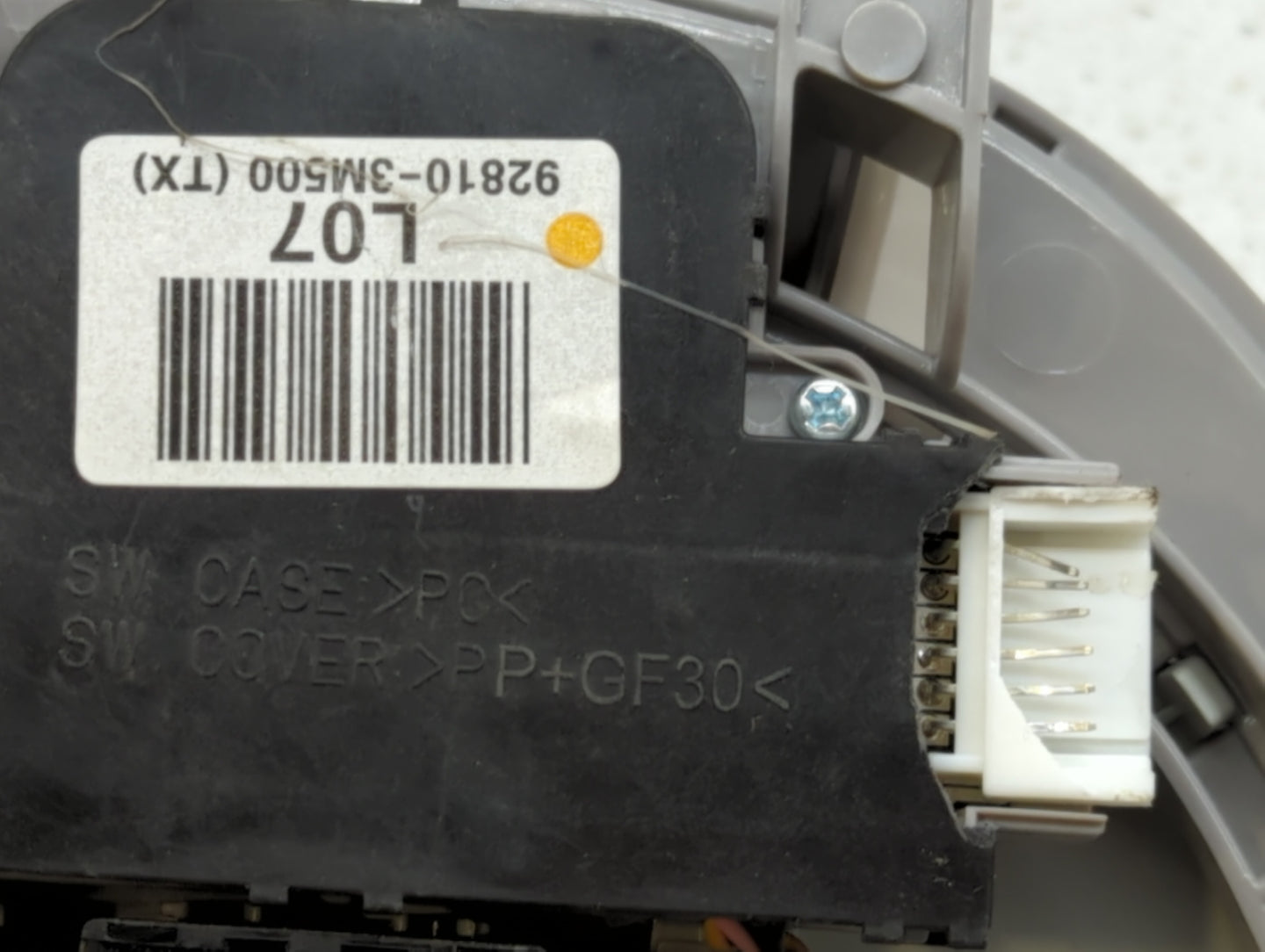 2010 Hyundai Genesis Overhead Roof Console Grey - Oemusedautoparts1.com