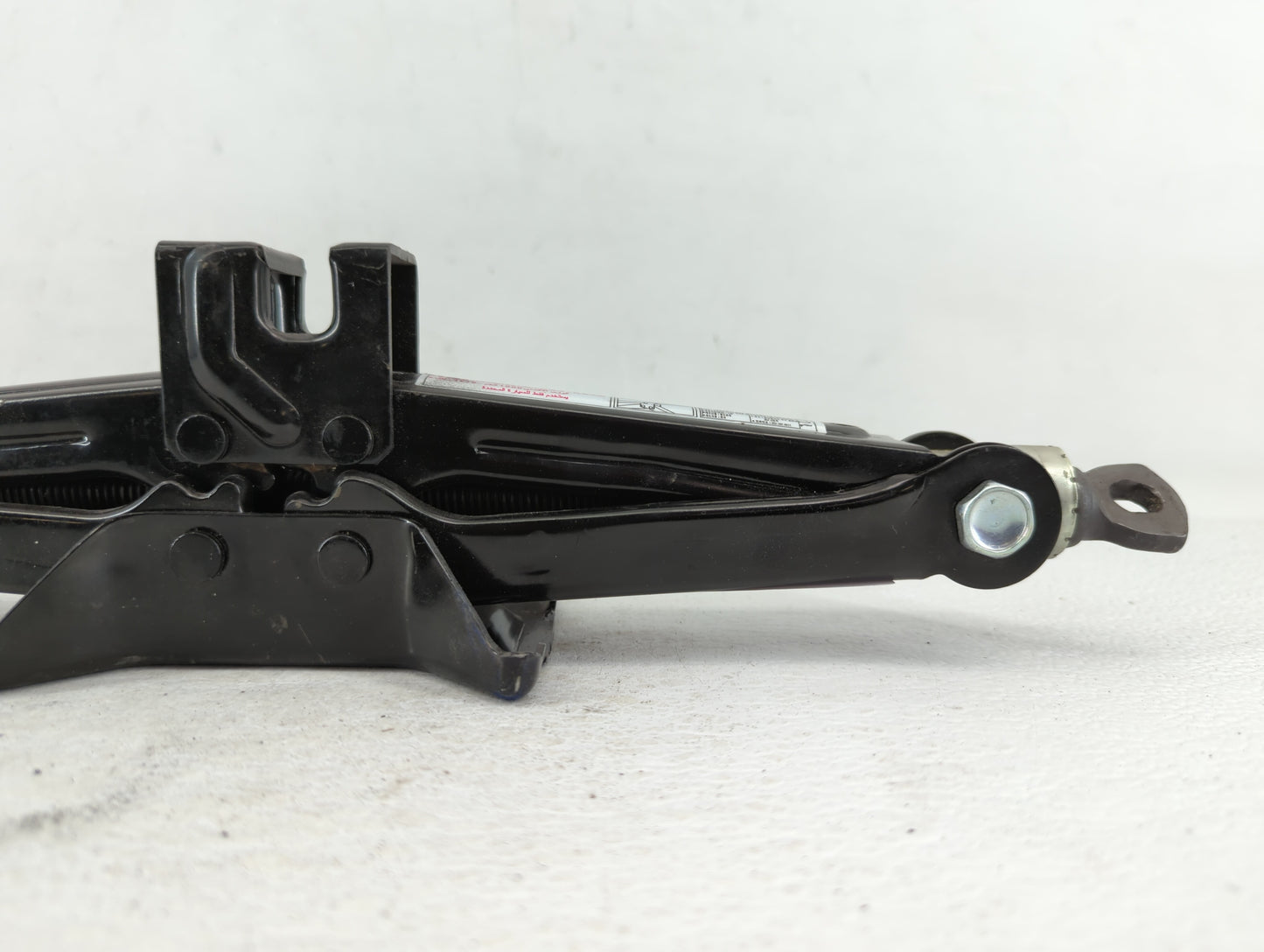 2010 Hyundai Genesis Spare Scissor Car Jack 513565 - Oemusedautoparts1.com