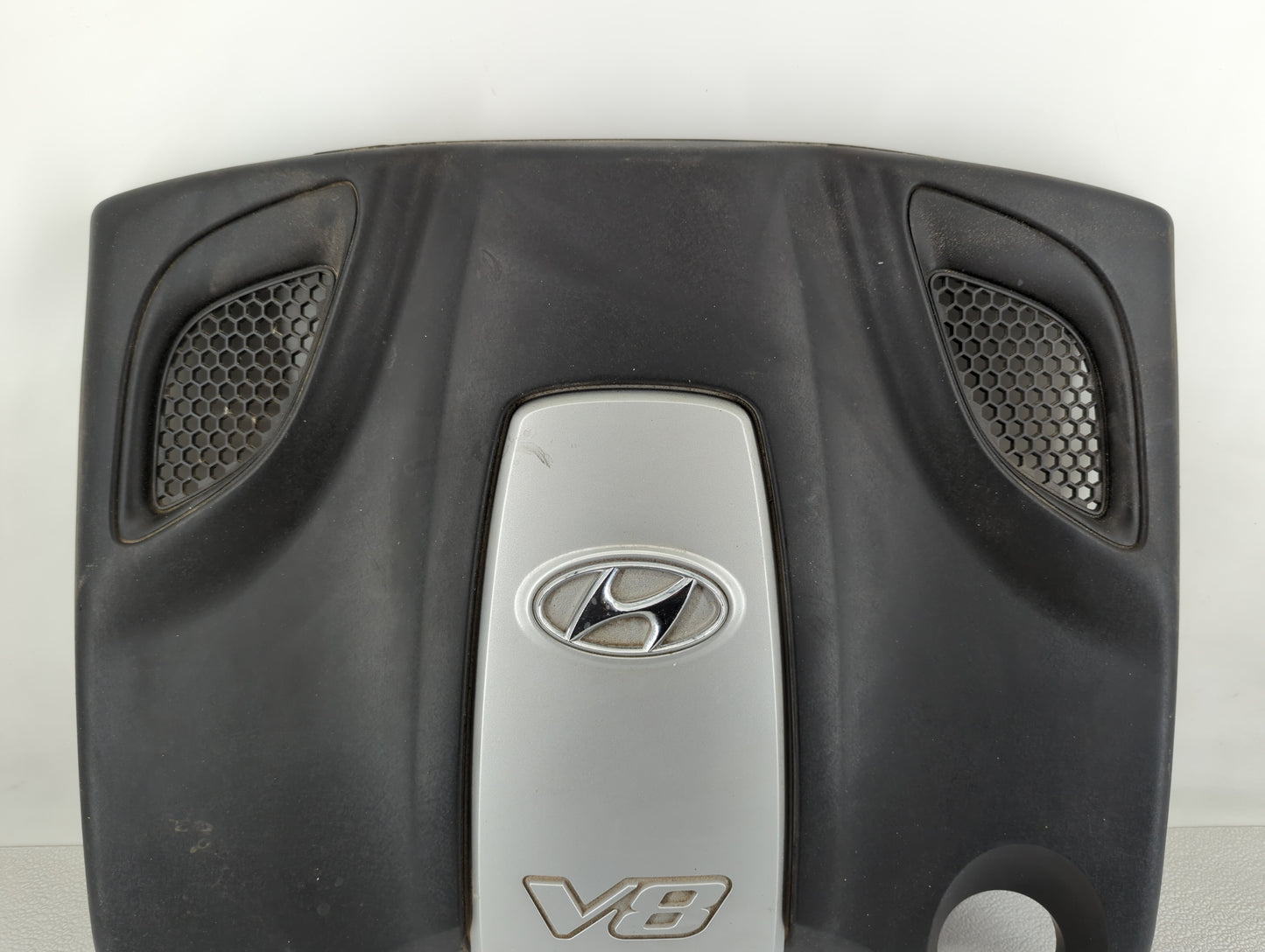 2010 Hyundai Genesis Engine Cover - Oemusedautoparts1.com