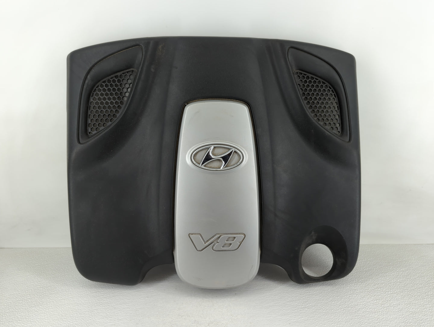 2010 Hyundai Genesis Engine Cover - Oemusedautoparts1.com