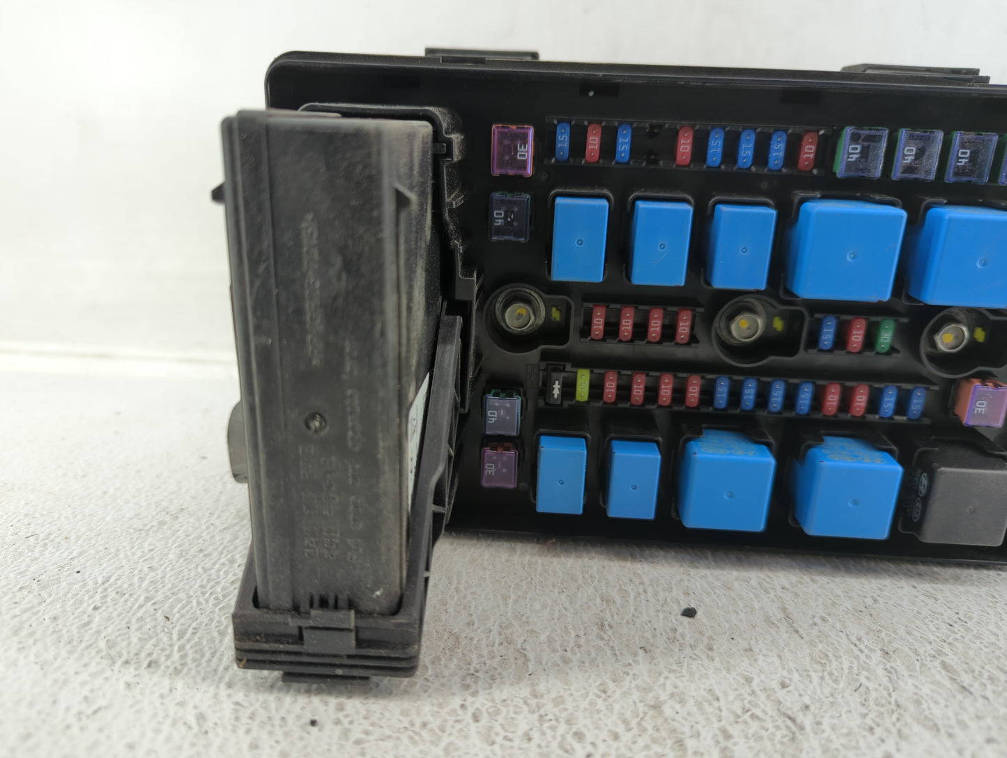 2009-2014 Hyundai Genesis Fusebox Fuse Box Panel Relay Module P/N:91950-3M172 Fits Fits 2009 2010 2011 2012 2013 2014 2015 2