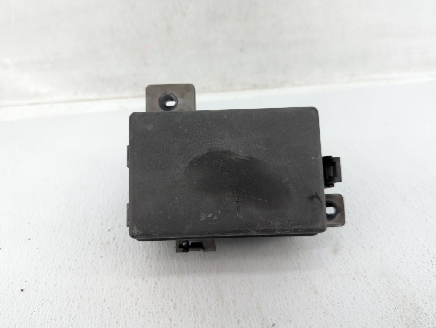 2009-2011 Hyundai Genesis Fusebox Fuse Box Panel Relay Module P/N:91400-2M090 Fits Fits 2009 2010 2011 OEM Used Auto Parts -