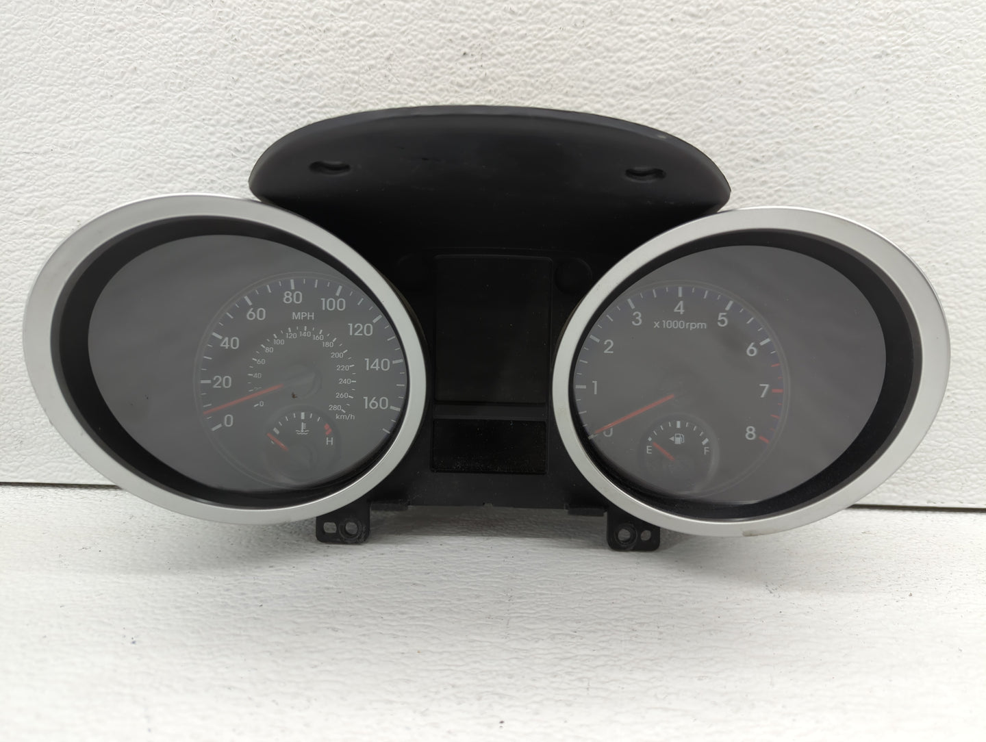 2009-2010 Hyundai Genesis Instrument Cluster Speedometer Gauges P/N:94001-2M310 Fits Fits 2009 2010 OEM Used Auto Parts - Oe