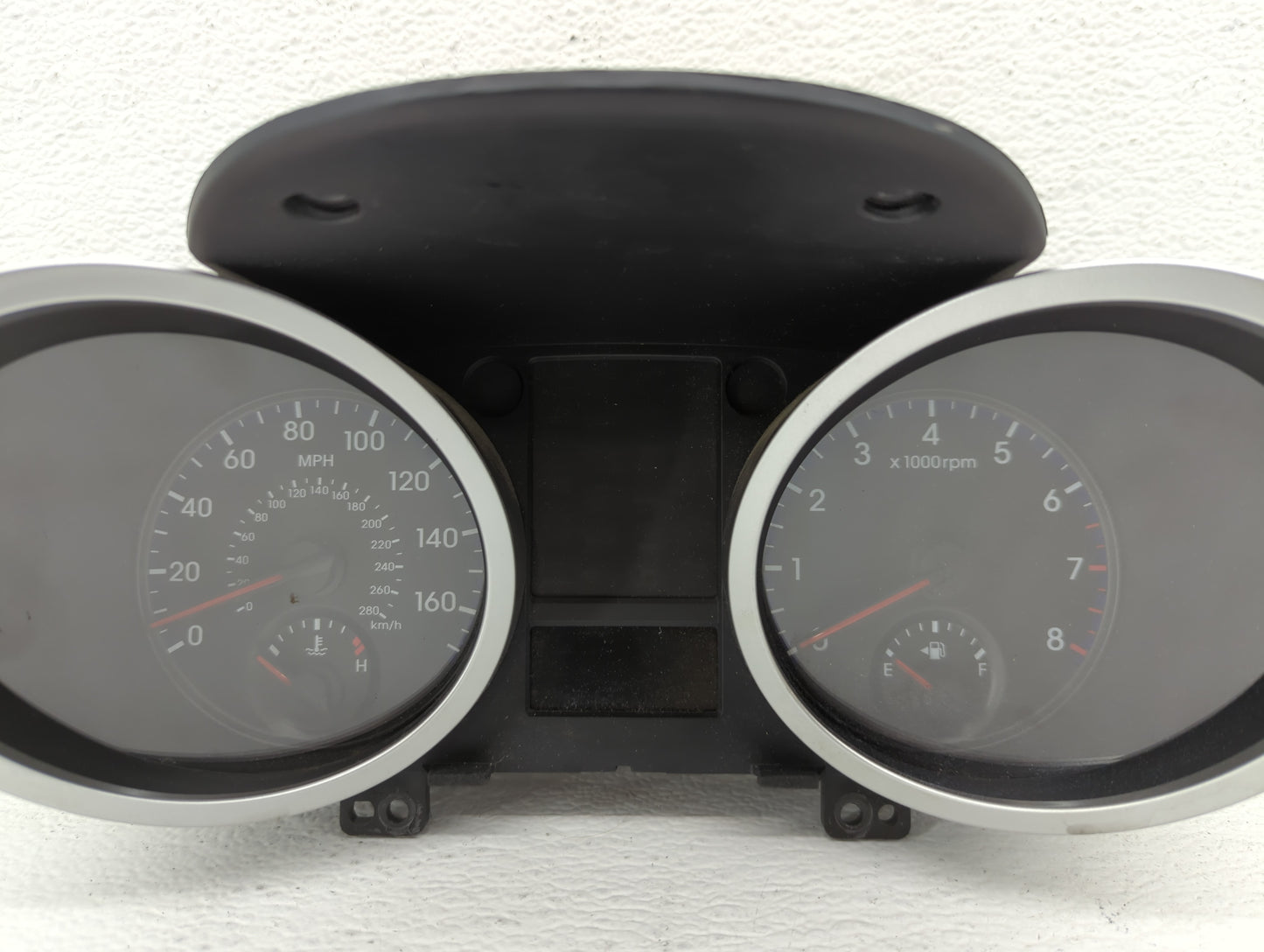 2009-2010 Hyundai Genesis Instrument Cluster Speedometer Gauges P/N:94001-2M310 Fits Fits 2009 2010 OEM Used Auto Parts - Oe
