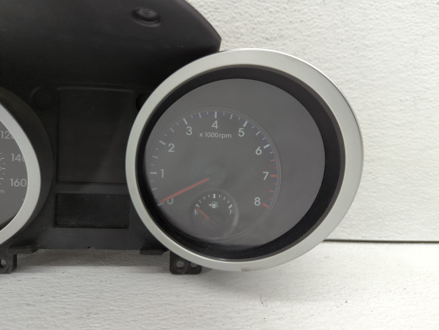 2009-2010 Hyundai Genesis Instrument Cluster Speedometer Gauges P/N:94001-2M310 Fits Fits 2009 2010 OEM Used Auto Parts - Oe
