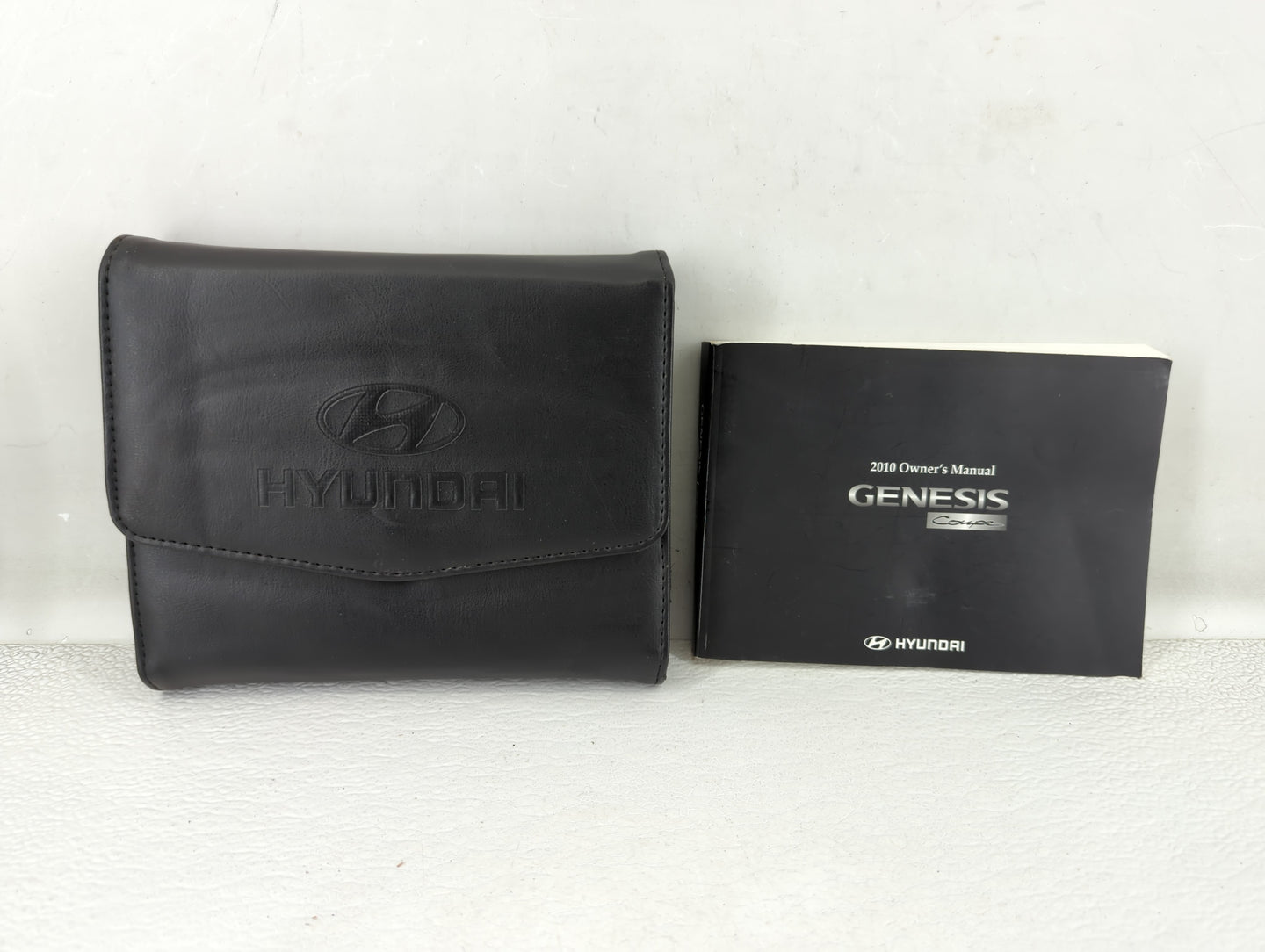 2010 Hyundai Genesis Owners Manual Book Guide OEM Used Auto Parts - Oemusedautoparts1.com