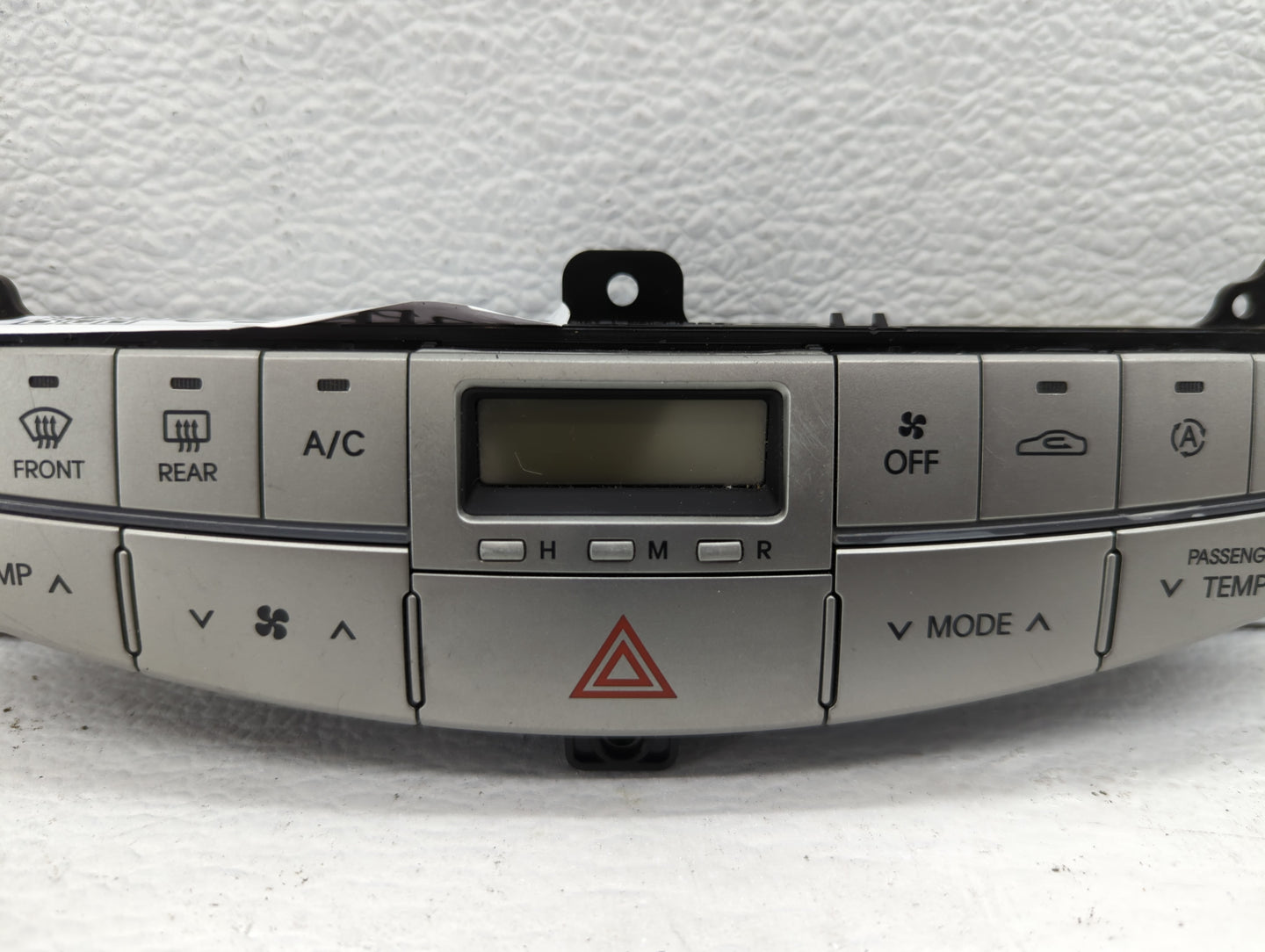 2009-2014 Hyundai Genesis Climate Control Module Temperature AC/Heater Replacement P/N:37250-3M700 Fits OEM Used Auto Parts 