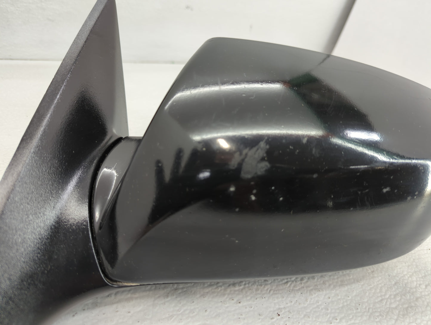 2009-2016 Hyundai Genesis Driver Side View Mirror - Left Door Mirror OEM Used - Oemusedautoparts1.com
