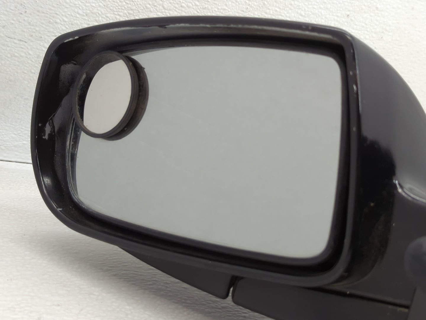 2009-2016 Hyundai Genesis Driver Side View Mirror - Left Door Mirror OEM Used - Oemusedautoparts1.com