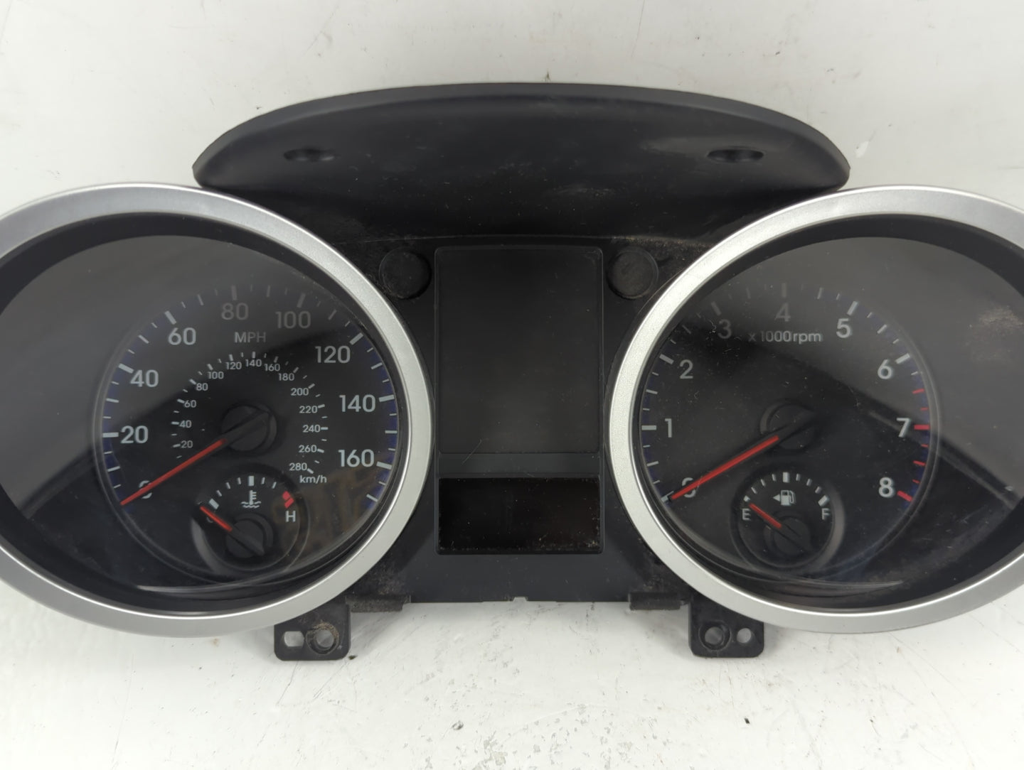 2009-2010 Hyundai Genesis Instrument Cluster Speedometer Gauges P/N:94001-2M310 Fits Fits 2009 2010 OEM Used Auto Parts - Oe