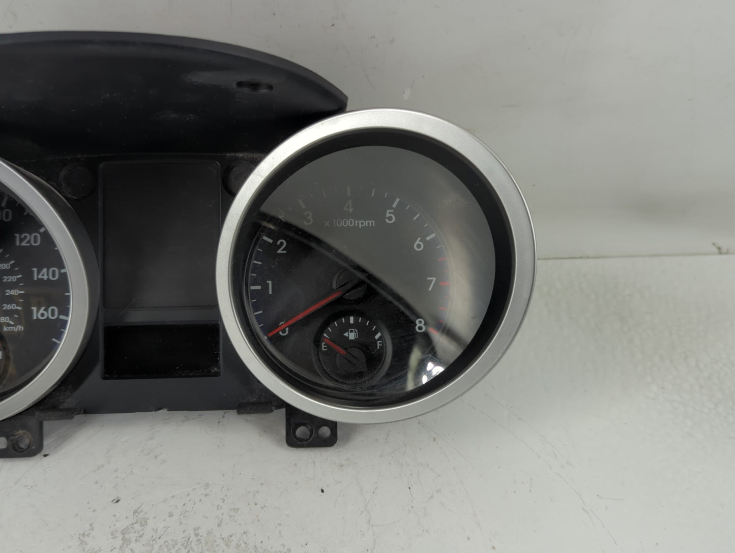 2009-2010 Hyundai Genesis Instrument Cluster Speedometer Gauges P/N:94001-2M310 Fits Fits 2009 2010 OEM Used Auto Parts - Oe