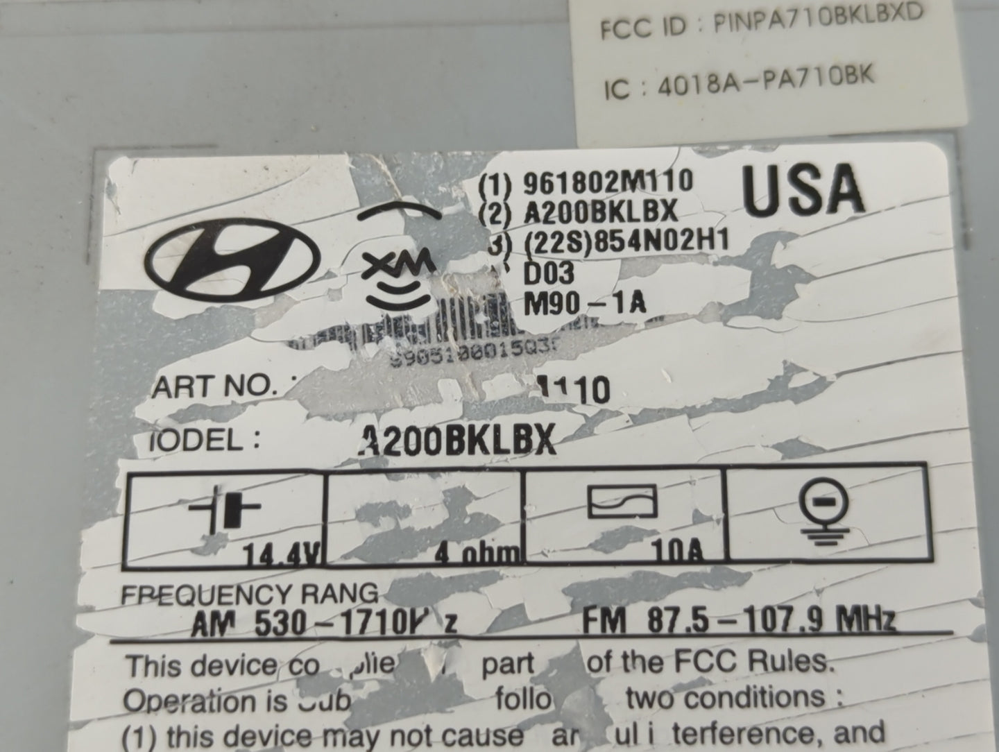 2009-2010 Hyundai Genesis Radio AM FM Cd Player Receiver Replacement P/N:861802M110 Fits Fits 2009 2010 OEM Used Auto Parts 