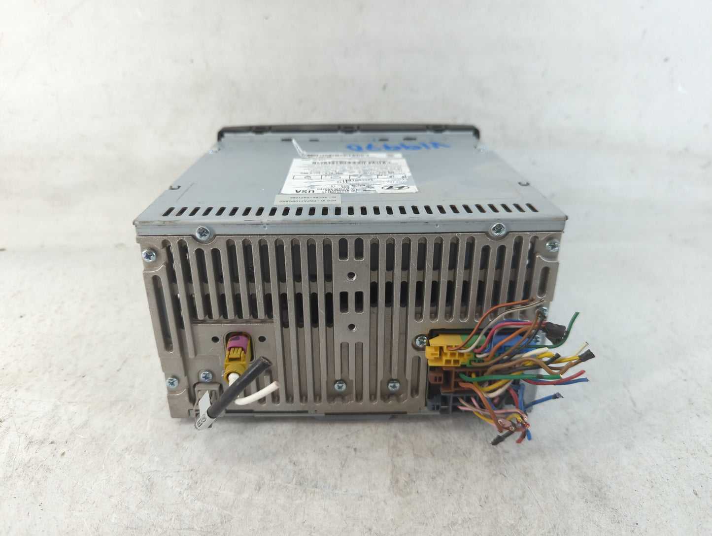 2009-2010 Hyundai Genesis Radio AM FM Cd Player Receiver Replacement P/N:861802M110 Fits Fits 2009 2010 OEM Used Auto Parts 