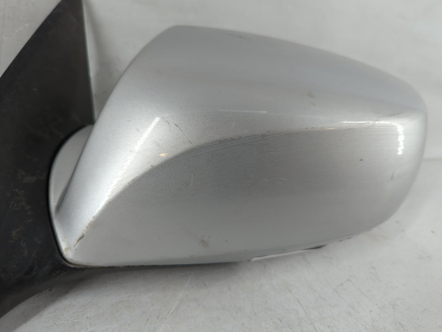 2009-2016 Hyundai Genesis Driver Side View Mirror - Left Door Mirror OEM Used - Oemusedautoparts1.com