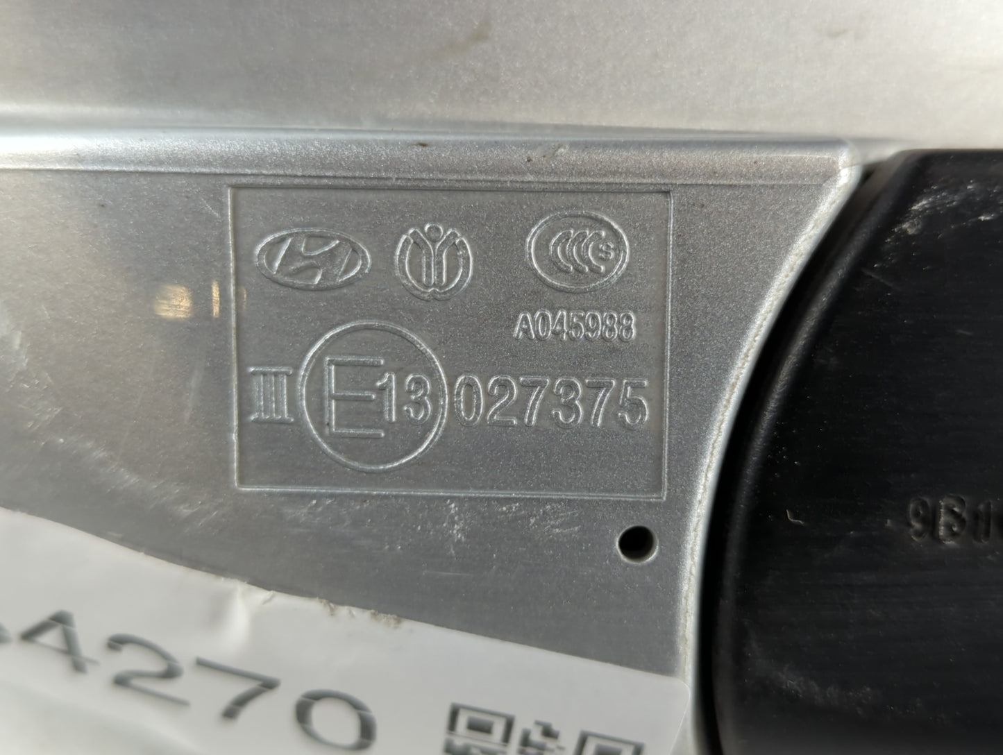 2009-2016 Hyundai Genesis Driver Side View Mirror - Left Door Mirror OEM Used - Oemusedautoparts1.com