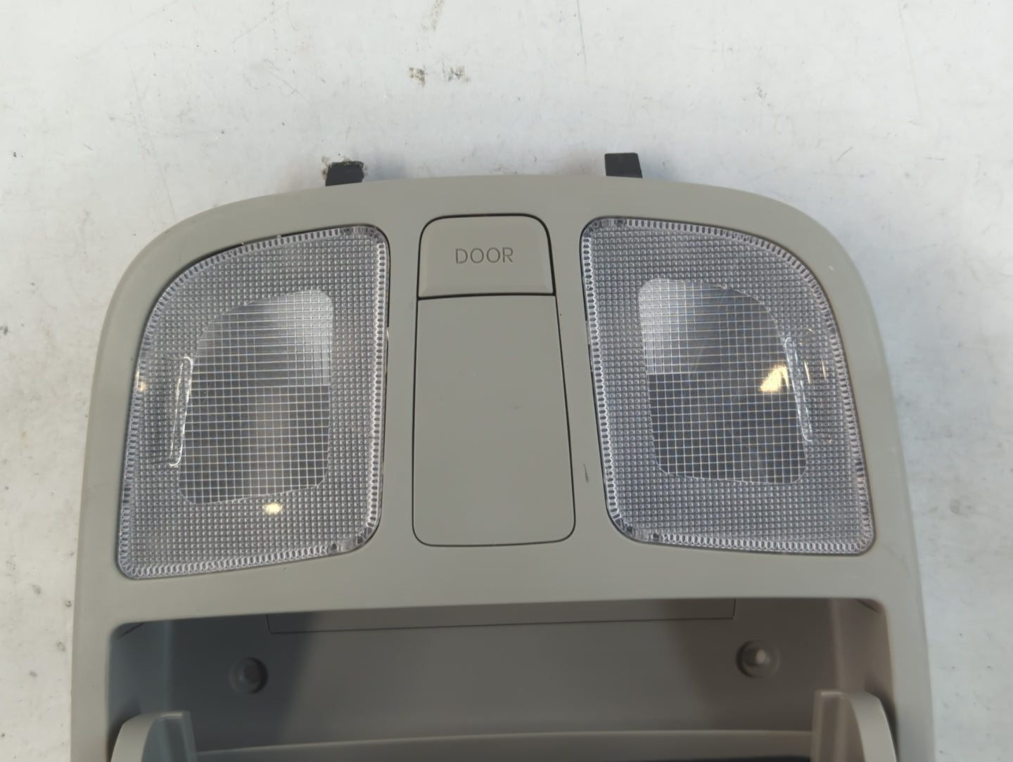 2010 Hyundai Genesis Overhead Roof Console - Oemusedautoparts1.com