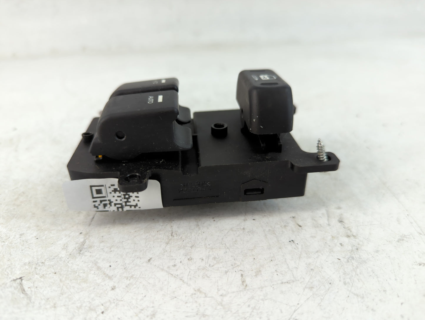 2009-2010 Hyundai Genesis Master Power Window Switch Replacement Driver Side Left P/N:M82750-2M0009P Fits Fits 2009 2010 OEM