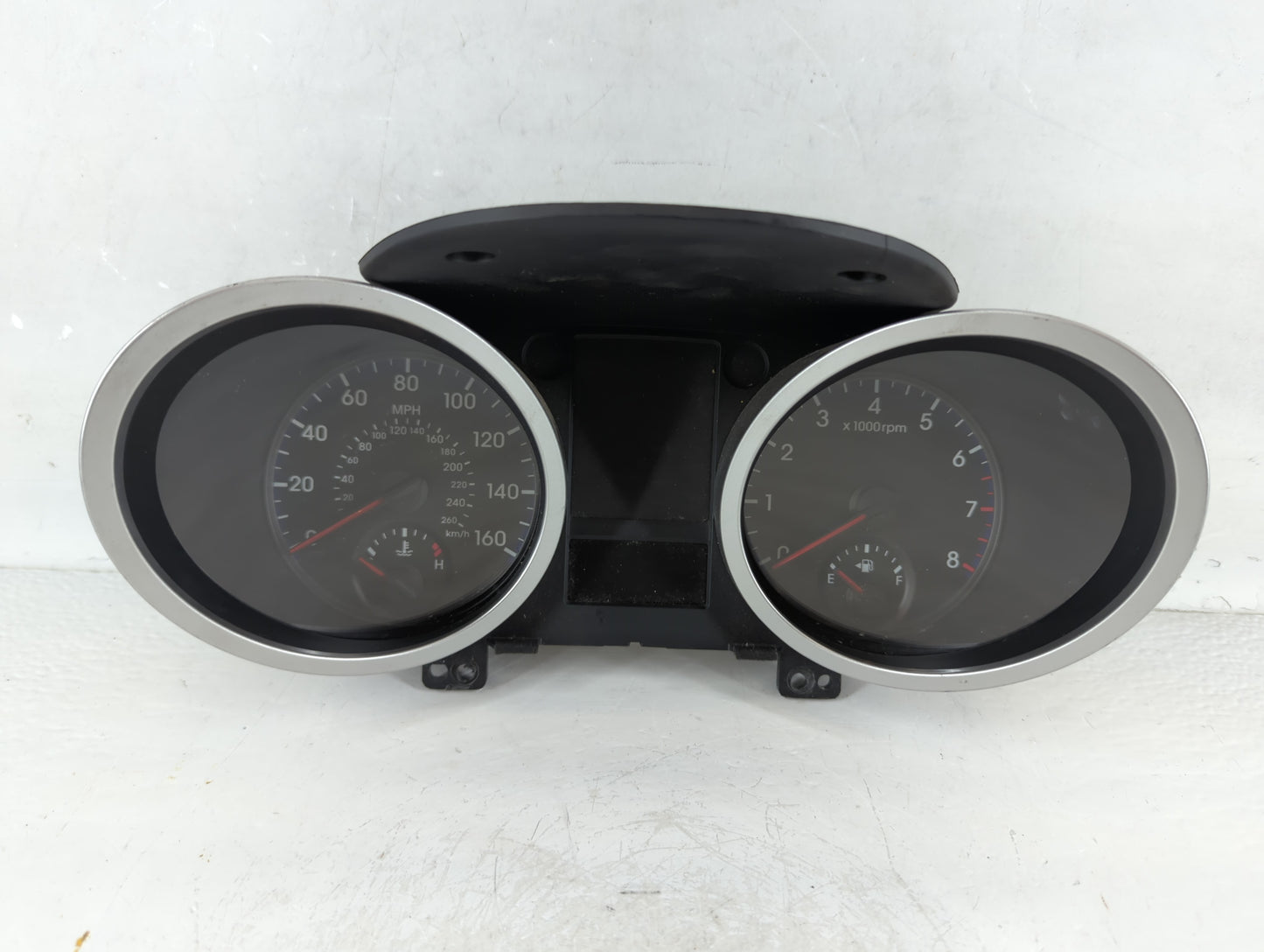 2009-2010 Hyundai Genesis Instrument Cluster Speedometer Gauges P/N:94001-2M190 Fits Fits 2009 2010 OEM Used Auto Parts - Oe
