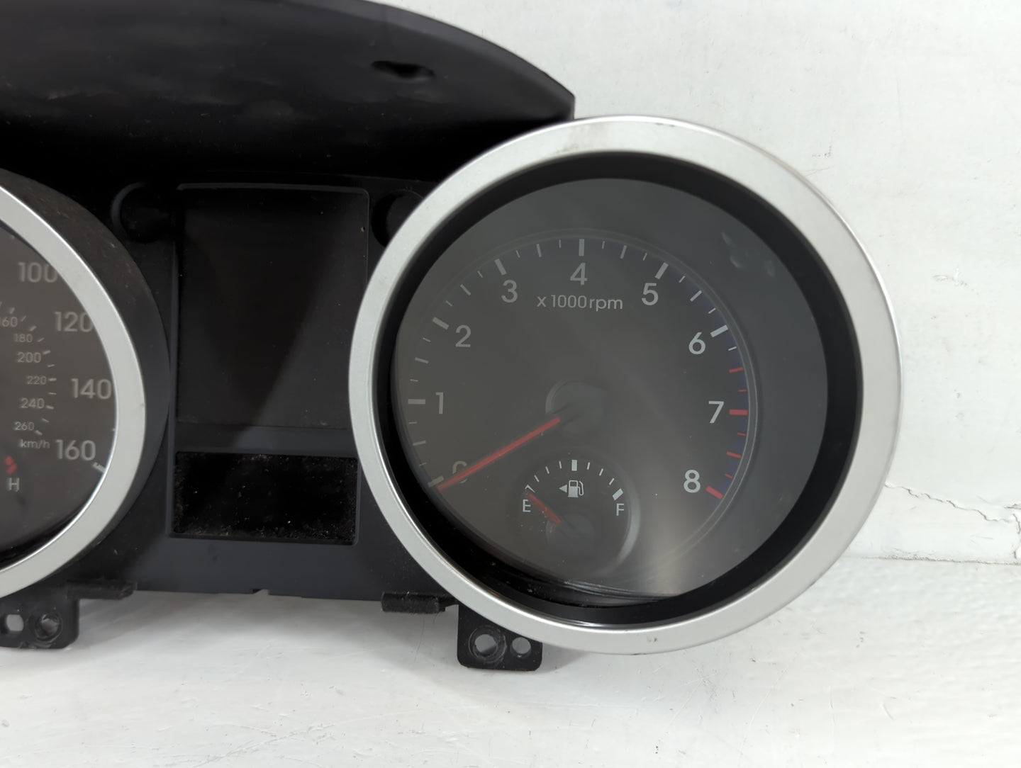 2009-2010 Hyundai Genesis Instrument Cluster Speedometer Gauges P/N:94001-2M190 Fits Fits 2009 2010 OEM Used Auto Parts - Oe