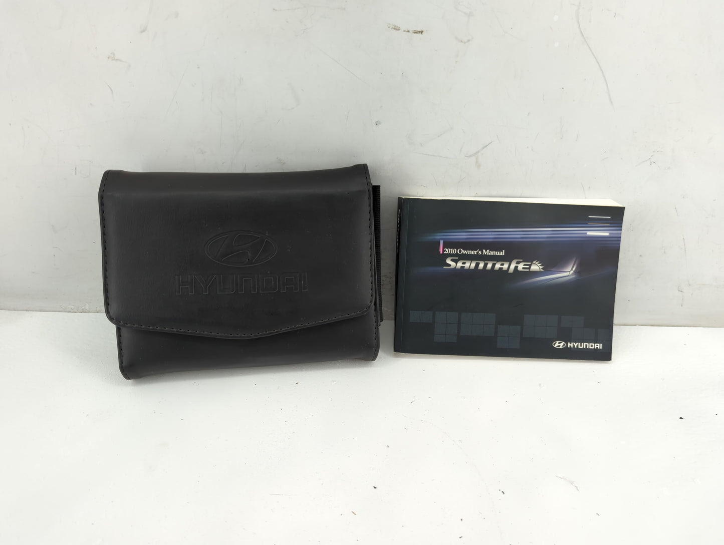 2010 Hyundai Santa Fe Owners Manual Book Guide OEM Used Auto Parts - Oemusedautoparts1.com