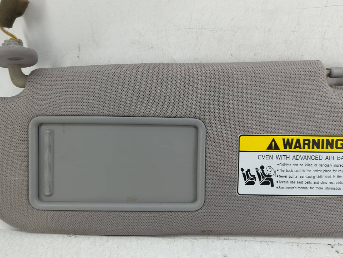 2010-2012 Hyundai Santa Fe Sun Visor Shade Replacement Driver Left Mirror Fits Fits 2010 2011 2012 OEM Used Auto Parts - Oem