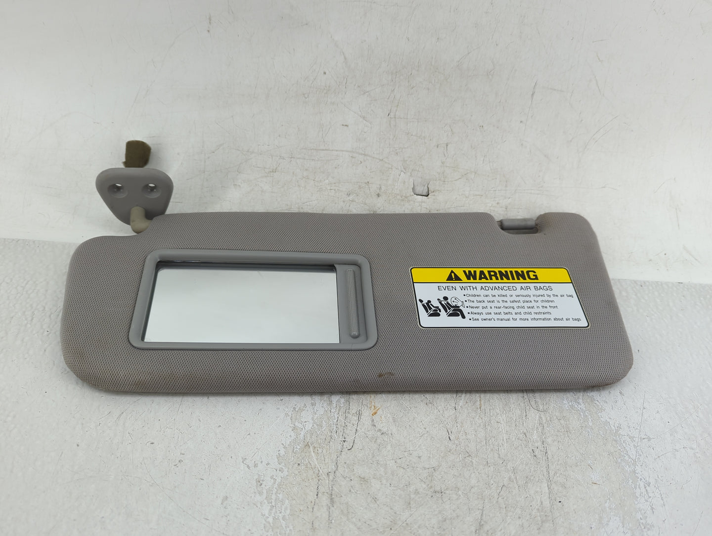 2010-2012 Hyundai Santa Fe Sun Visor Shade Replacement Driver Left Mirror Fits Fits 2010 2011 2012 OEM Used Auto Parts - Oem